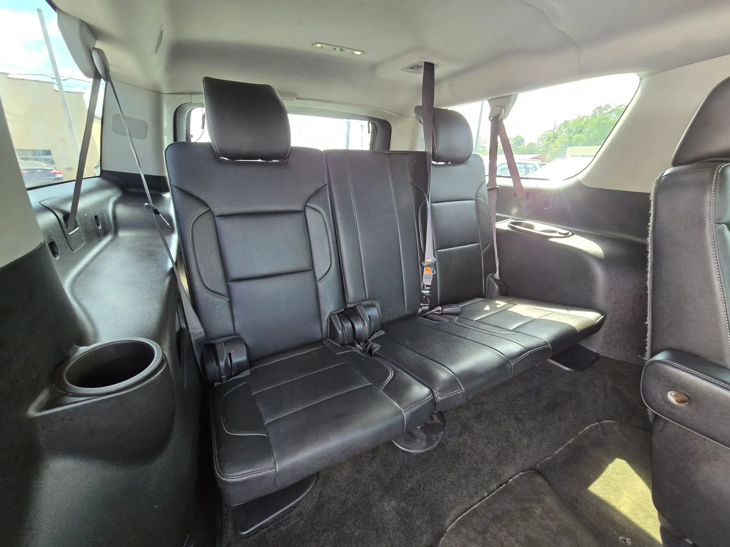Used 2017 Chevrolet Suburban LT image 19