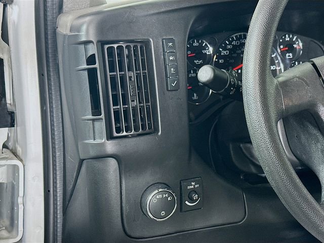 Used 2021 Chevrolet Express 2500 image 11