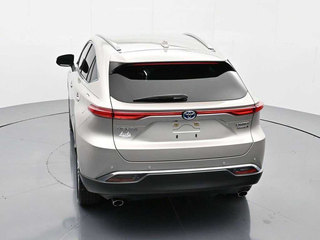 Used 2021 Toyota Venza Limited image 32