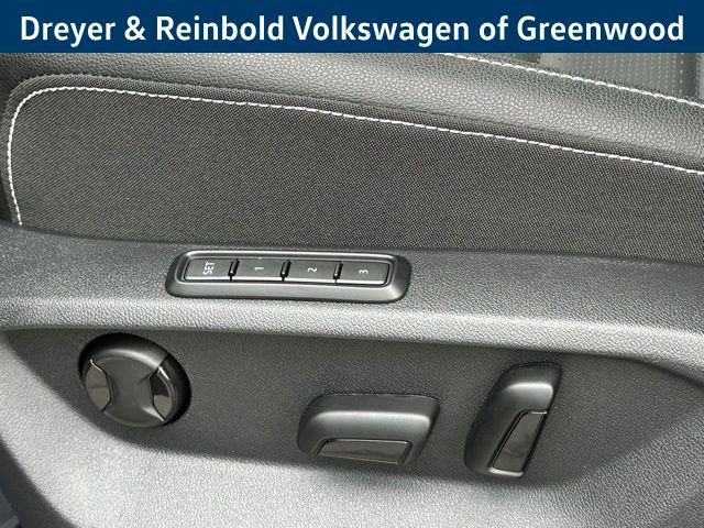 New 2026 Volkswagen Atlas Cross Sport SEL R-Line image 27