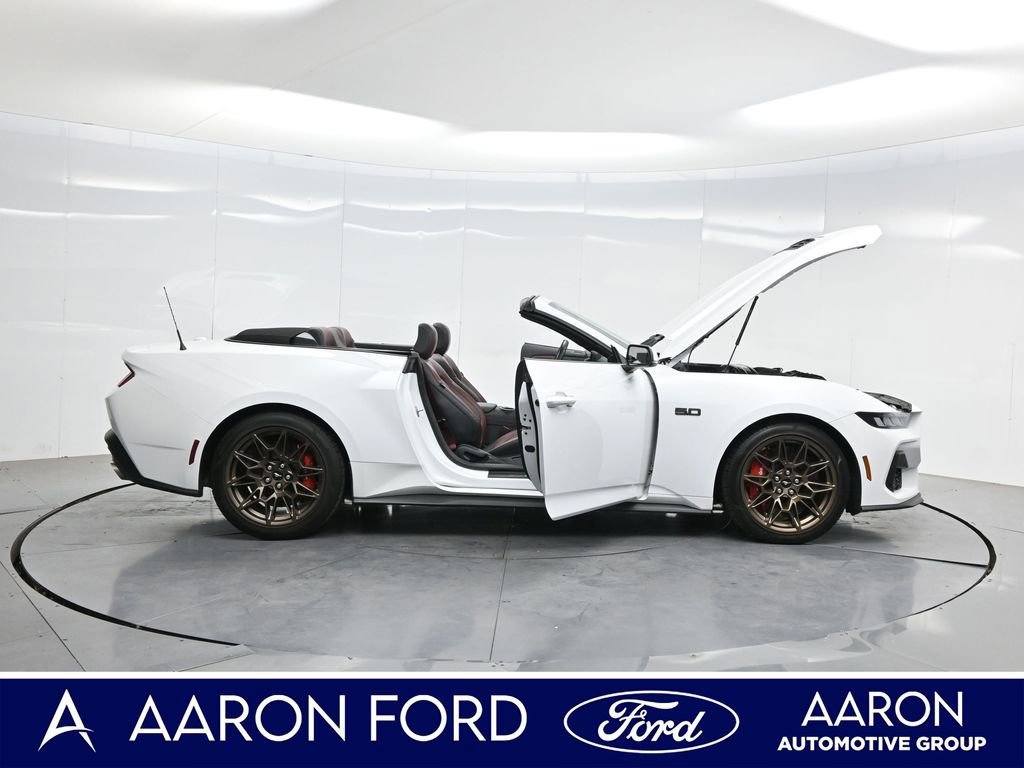 Used 2024 Ford Mustang GT Premium w/ GT Performance Package RWD image 4