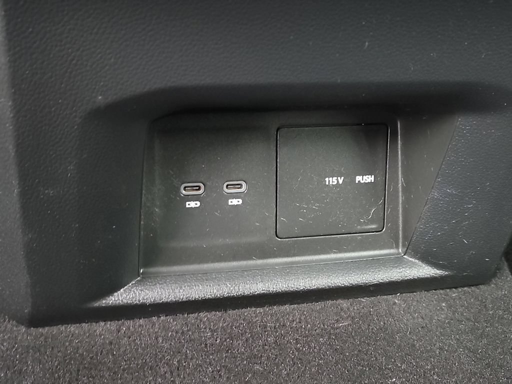 Used 2022 Volkswagen Atlas Cross Sport SEL R-Line AWD/4WD image 23