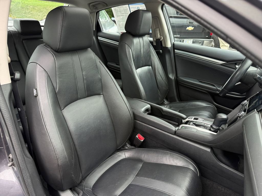 Used 2016 Honda Civic Touring image 18