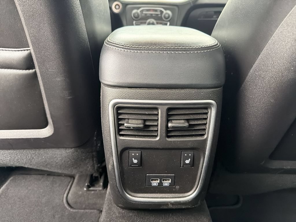 Used 2019 Dodge Charger SXT w/ Plus Group AWD/4WD image 22