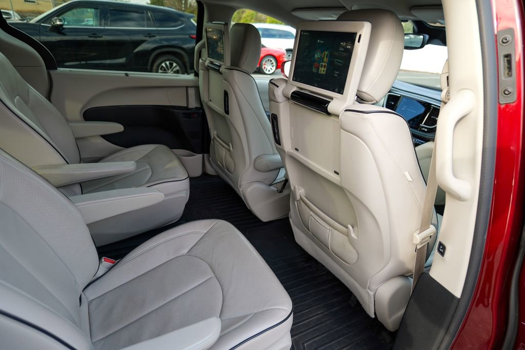 Used 2018 Chrysler Pacifica Limited w/ Advanced Safetytec Group image 31