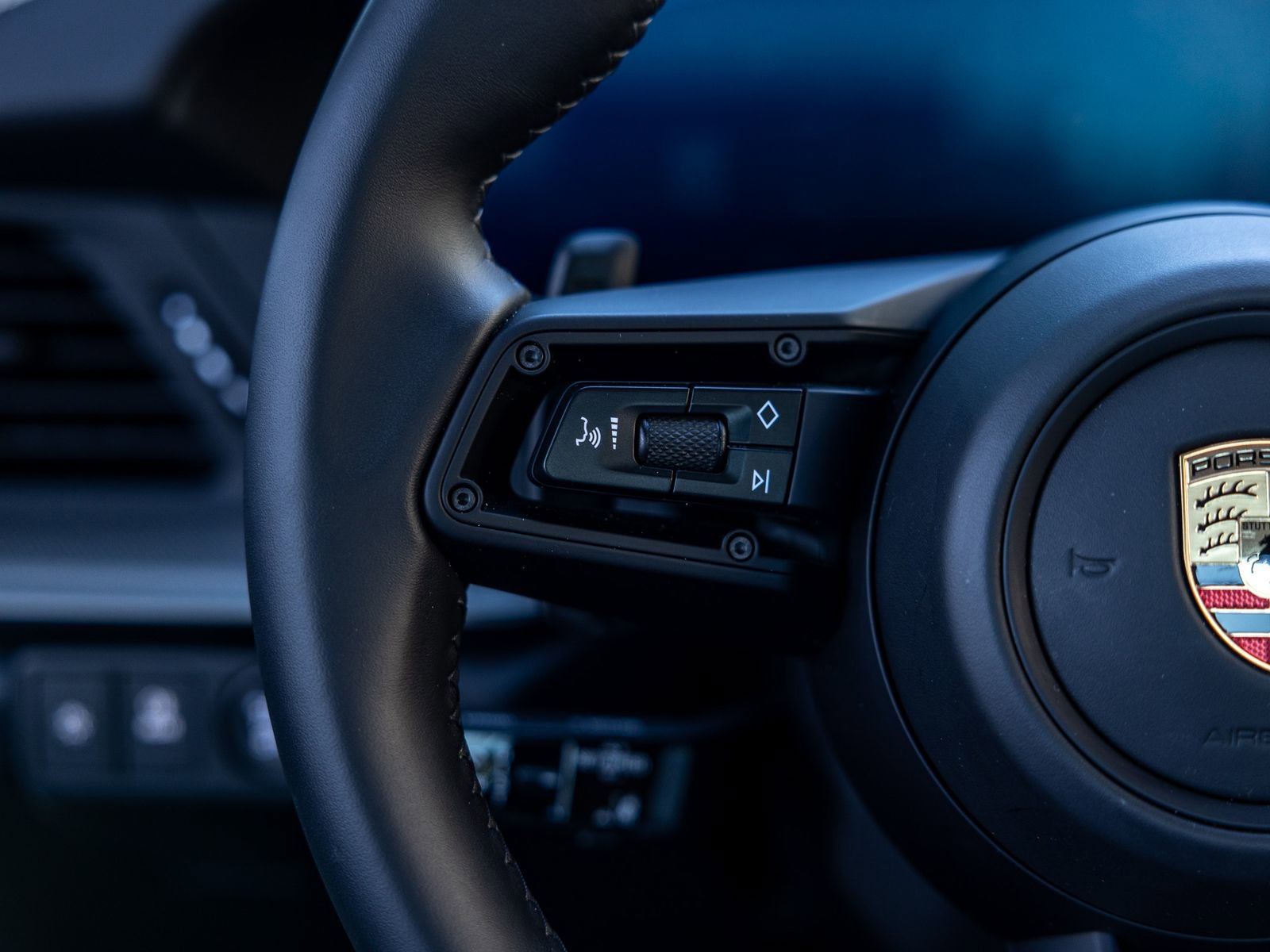 Certified 2025 Porsche 911 Carrera image 41