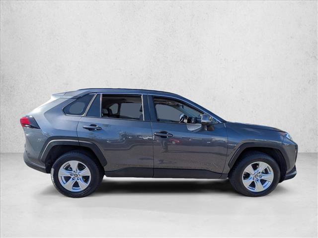 Used 2019 Toyota RAV4 XLE w/ Convenience Package FWD image 4