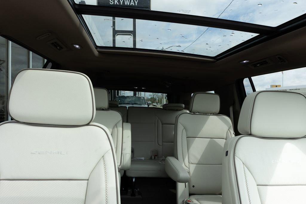 New 2026 GMC Yukon XL Denali w/ Sun & Power Step Package AWD/4WD image 35
