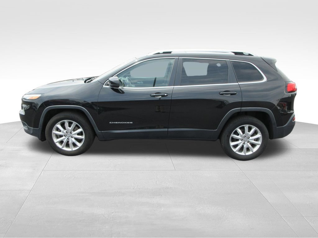 Used 2016 Jeep Cherokee Limited AWD/4WD image 2