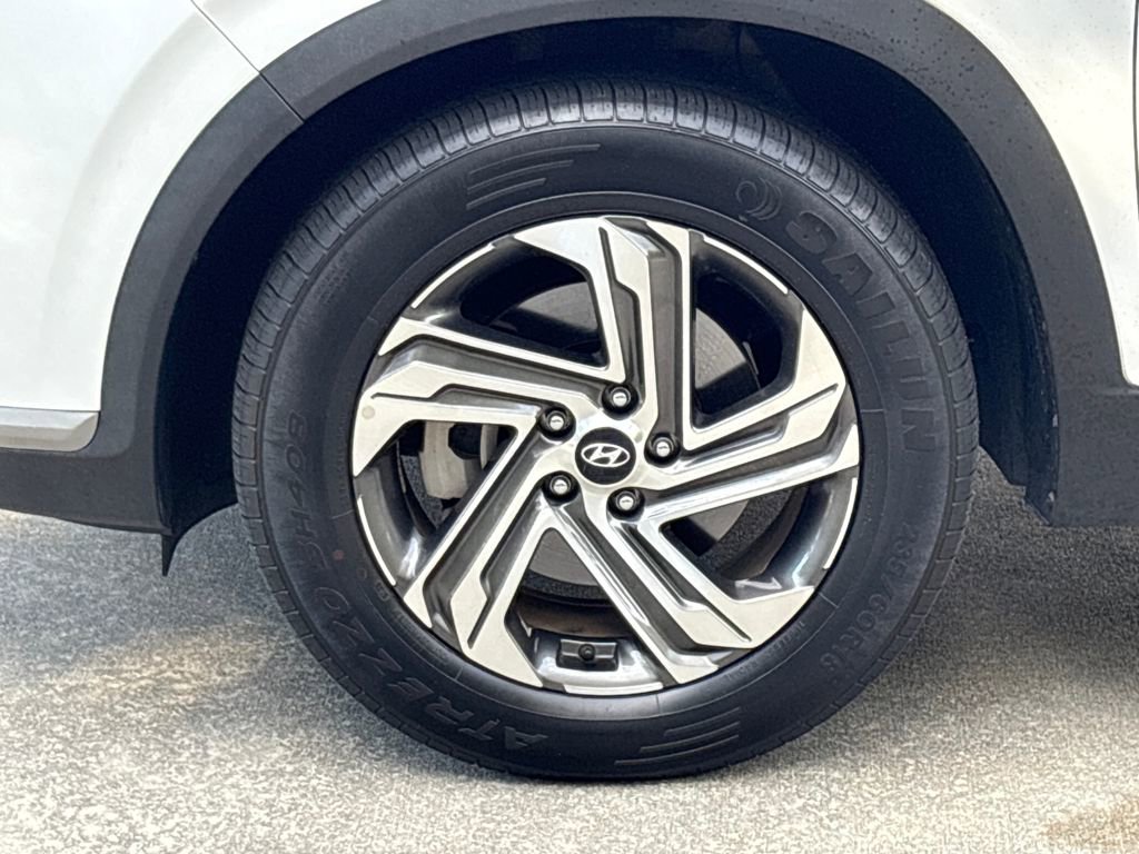 Used 2023 Hyundai Santa Fe SE image 11