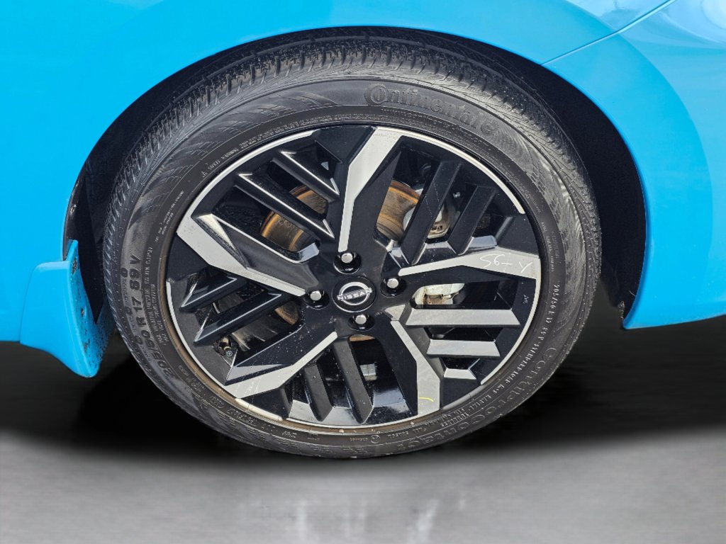 Used 2025 Nissan Versa SR w/ Trunk Package image 26