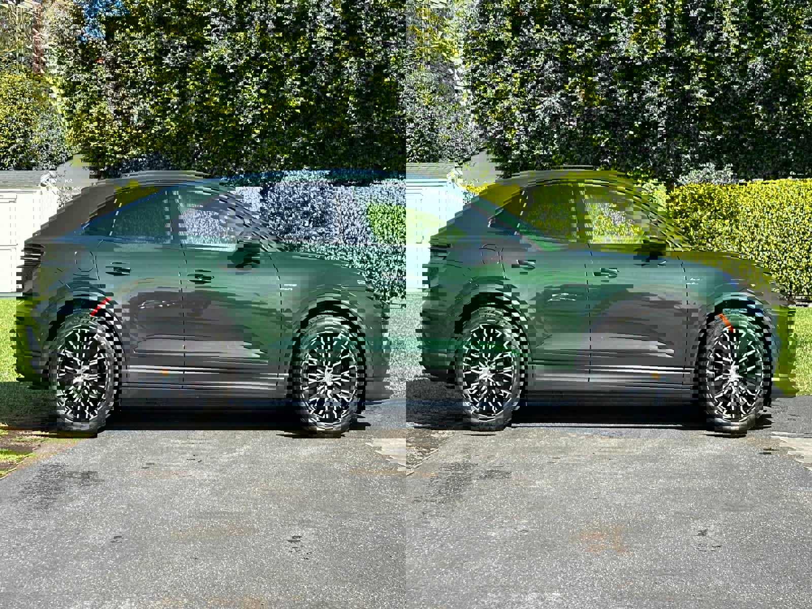 New 2026 Porsche Macan Electric image 9