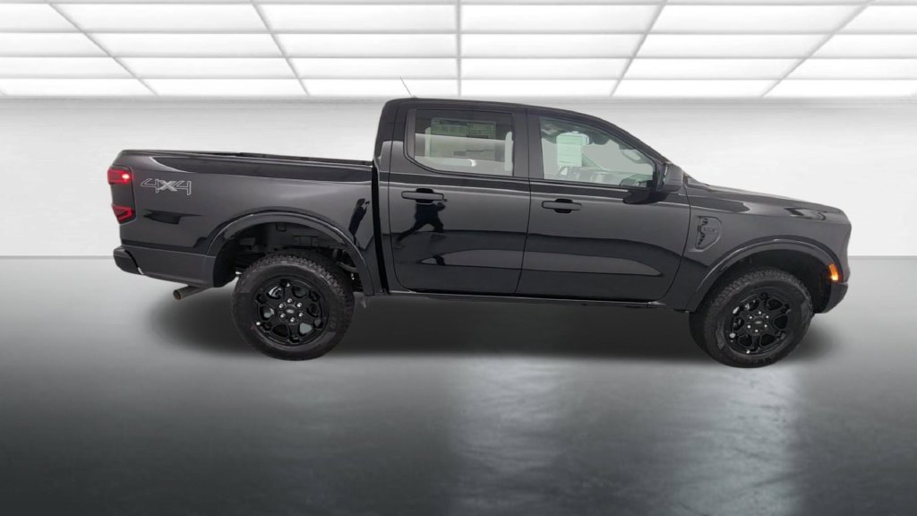 New 2026 Ford Ranger XLT w/ Black Appearance Package AWD/4WD image 8