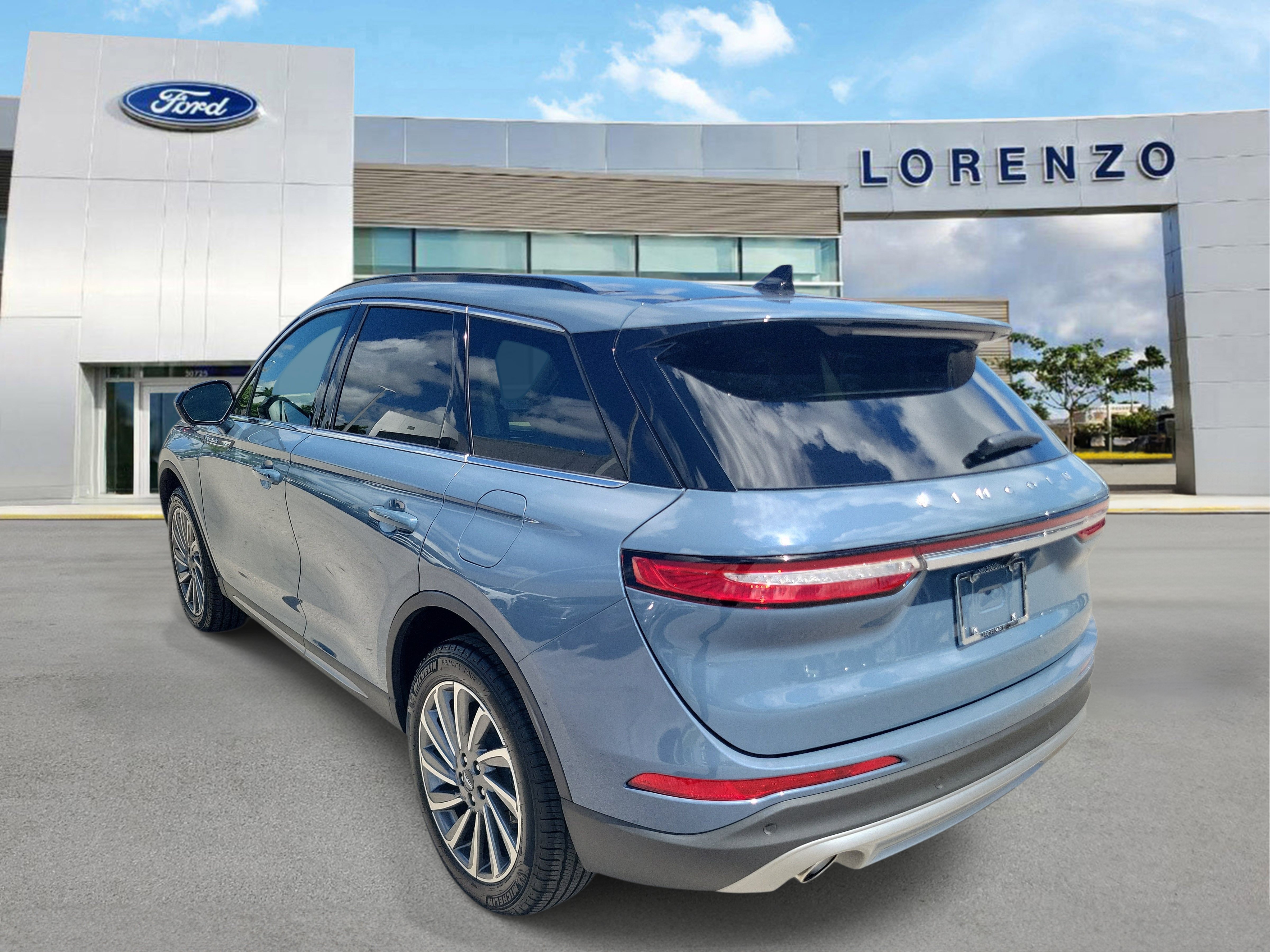 Used 2025 Lincoln Corsair Reserve FWD image 7