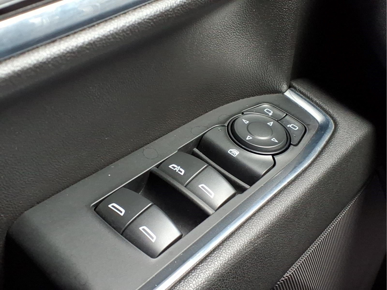 Used 2023 GMC Sierra 1500 Elevation w/ LPO, Elevation Black Package AWD/4WD image 19