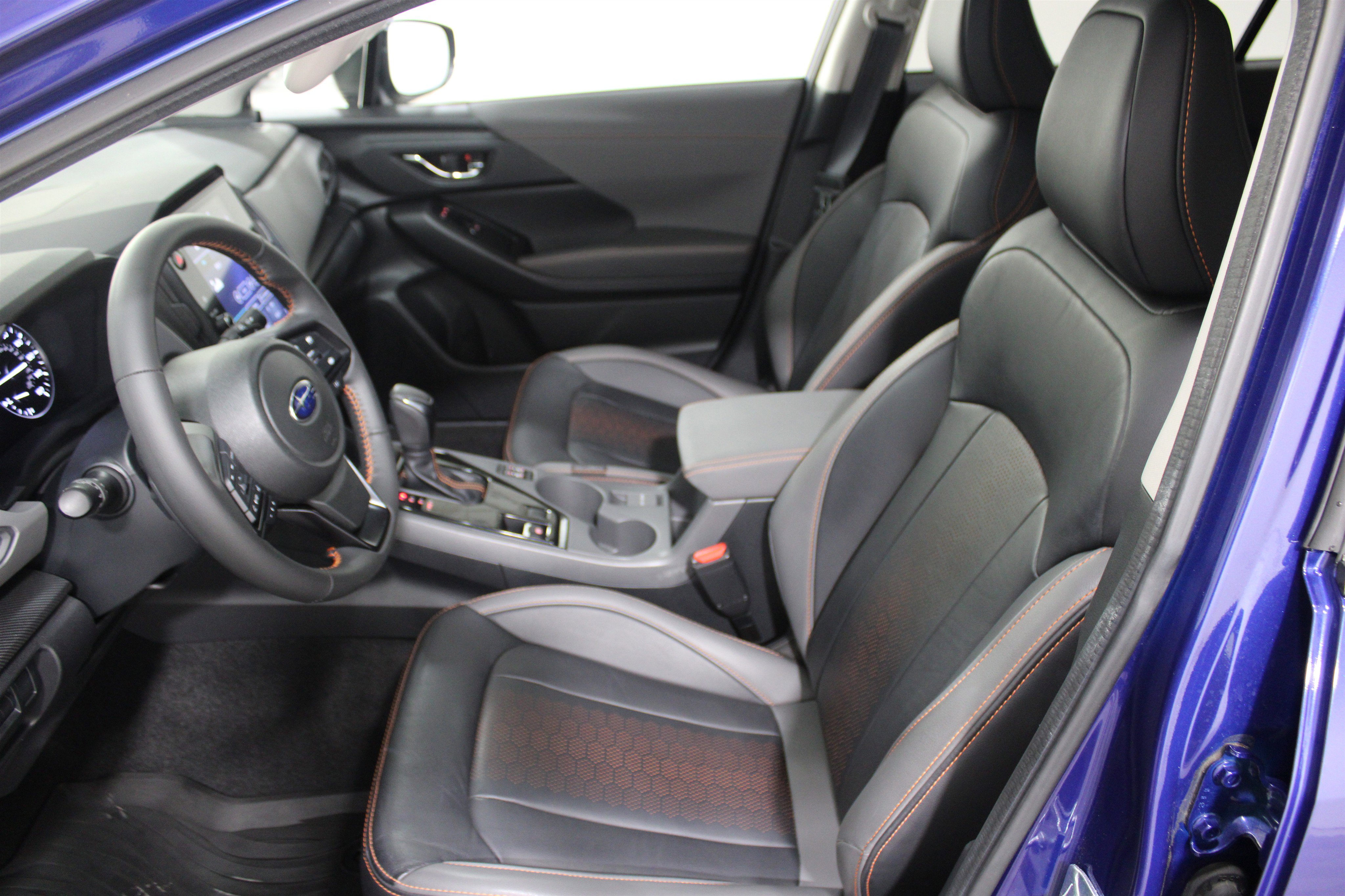 Used 2024 Subaru Crosstrek 2.5i Limited w/ Popular Package #4A AWD/4WD image 3