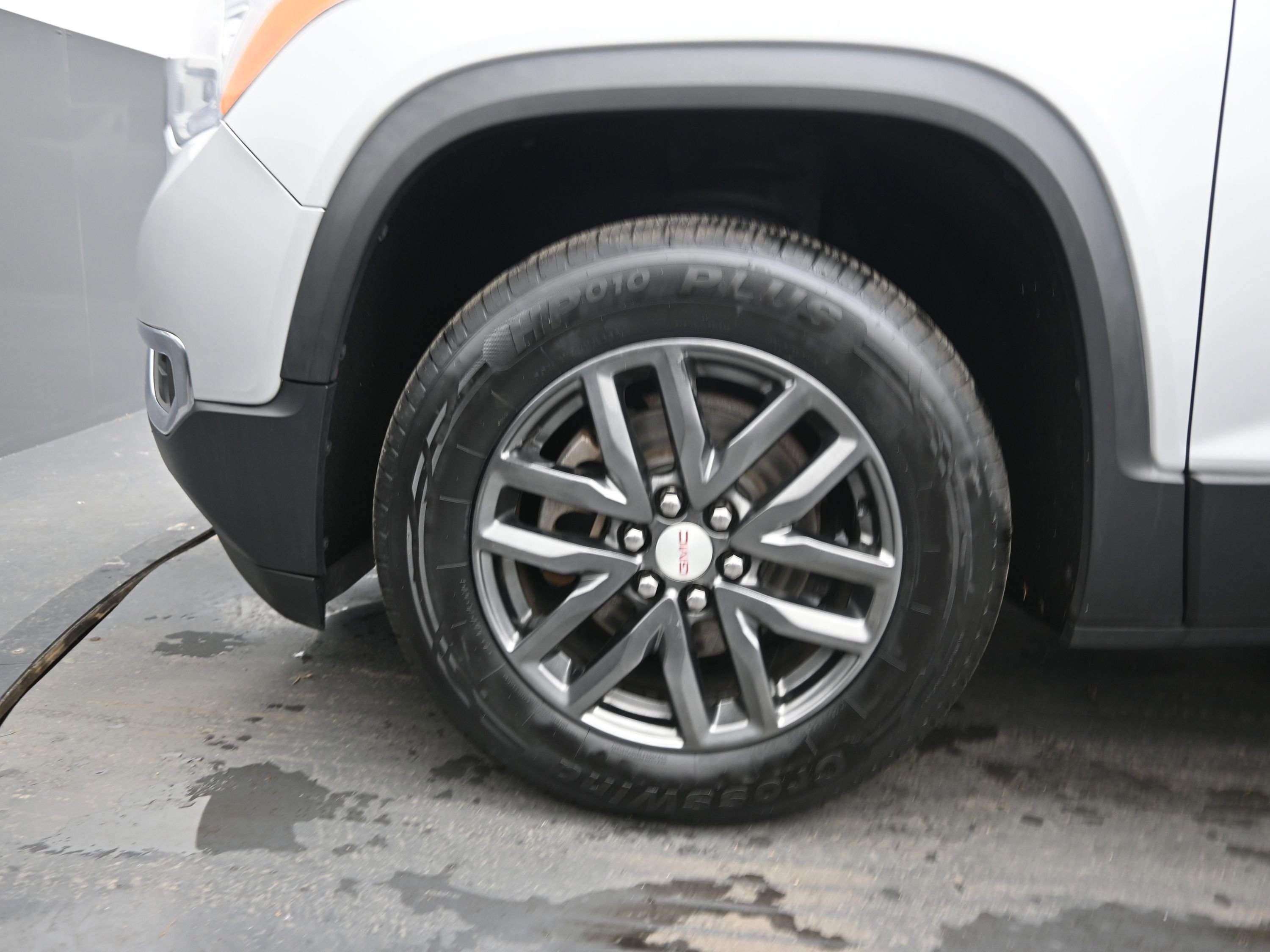 Used 2019 GMC Acadia SLT image 9