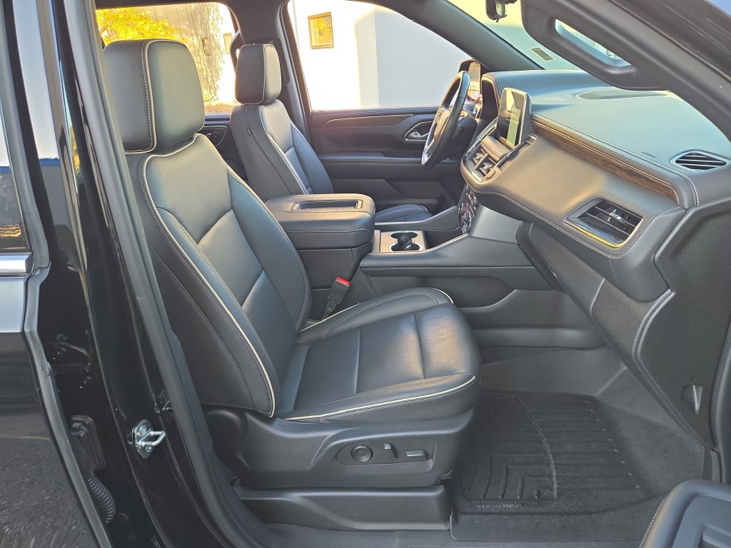 Used 2023 Chevrolet Tahoe Premier AWD/4WD image 18