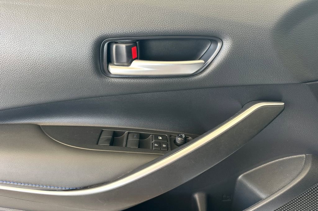 Used 2022 Toyota Corolla SE w/ Carpet Mat Package (TMS) image 13
