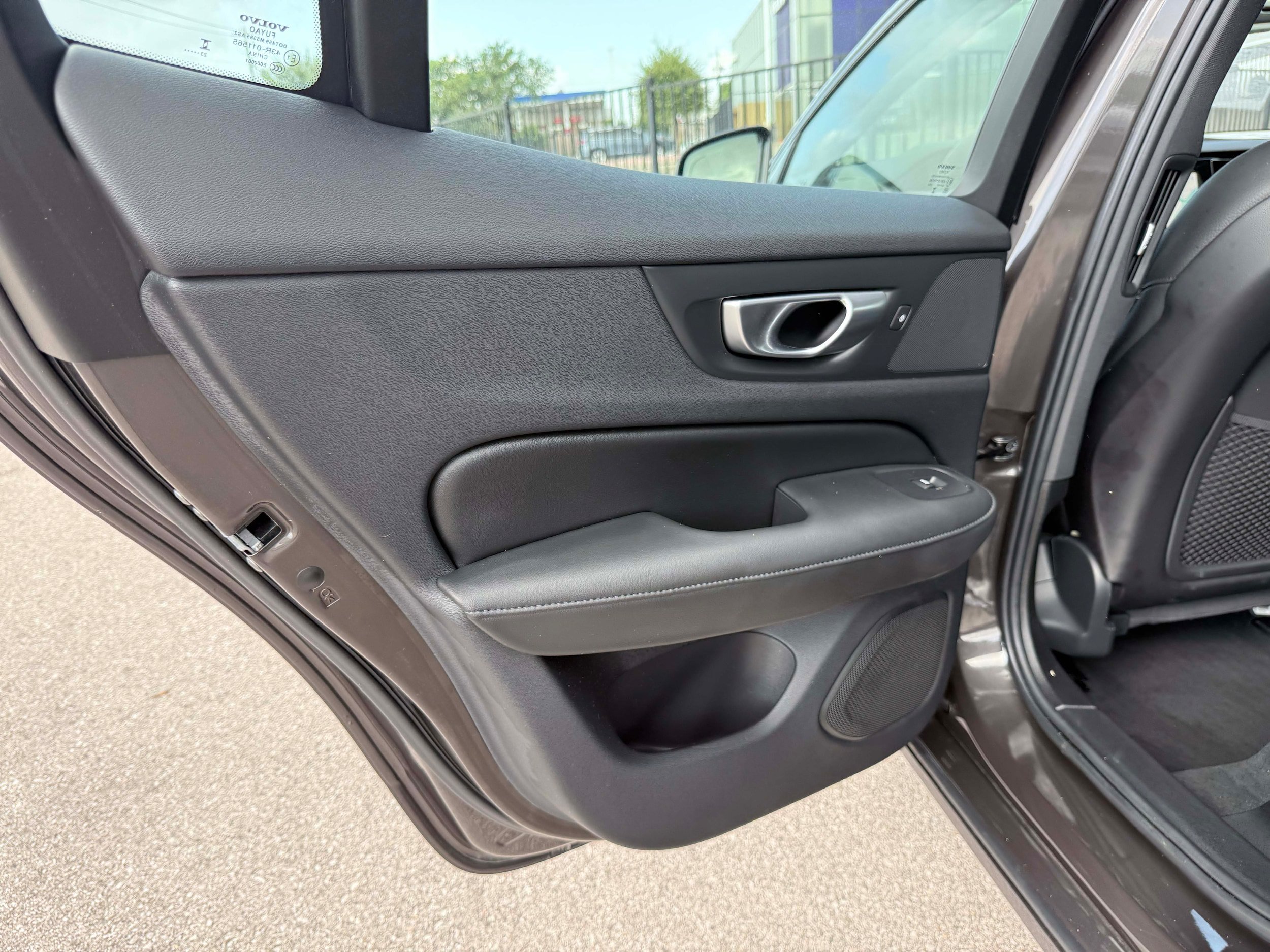 Certified 2025 Volvo S60 B5 Plus w/ Protection Package Premier FWD image 14