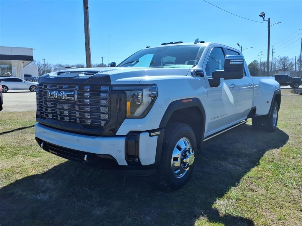 New 2026 GMC Sierra 3500 Denali Ultimate image 3