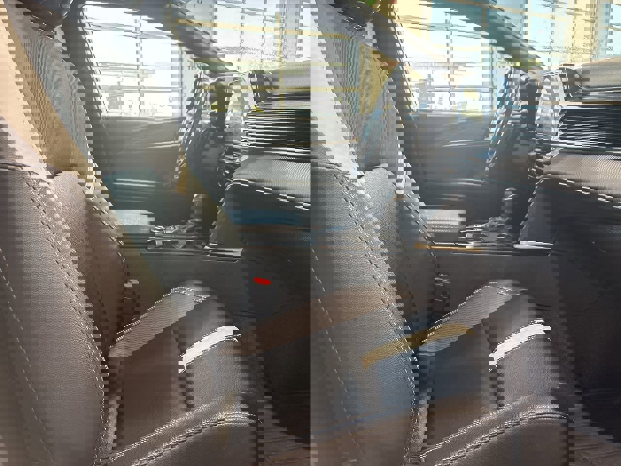 Certified 2025 Toyota Camry SE image 25