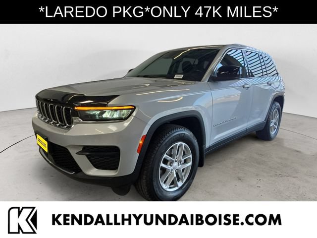 Used 2022 Jeep Grand Cherokee Laredo w/ Luxury Tech Group I AWD/4WD image 1