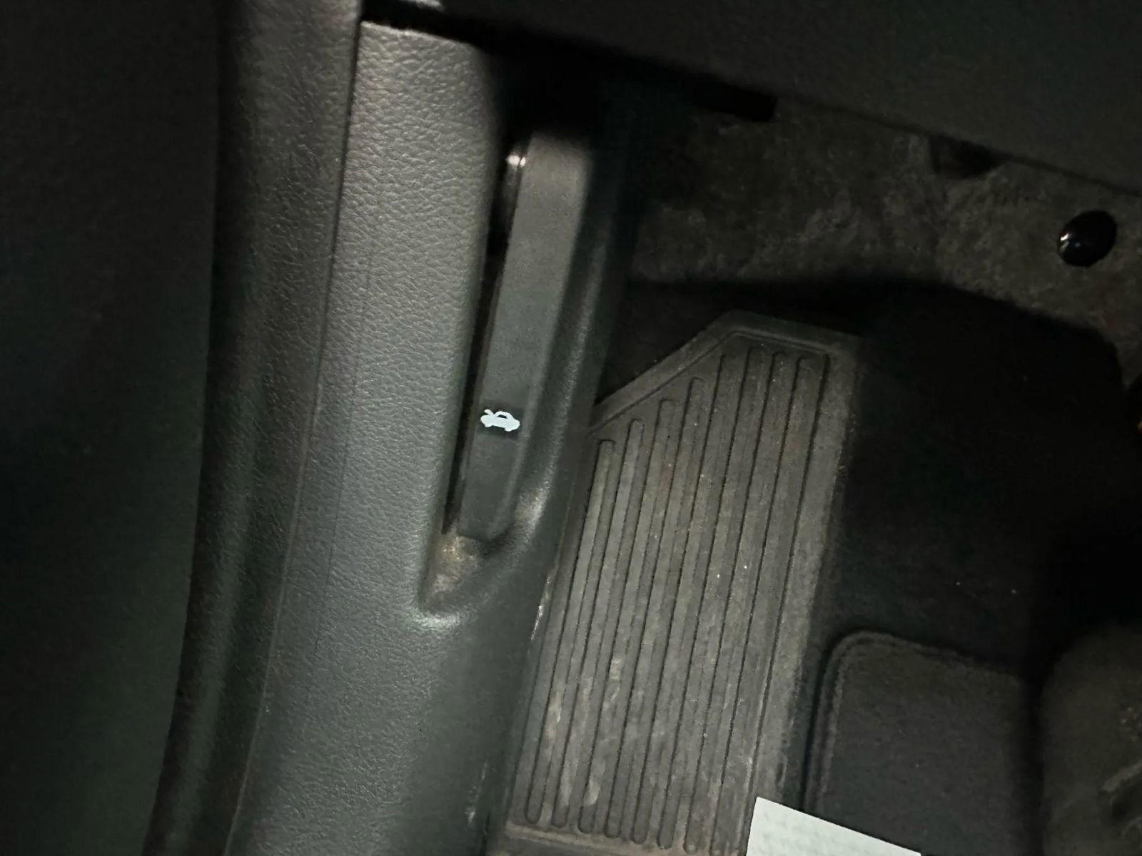 Used 2020 Hyundai Elantra SE w/ Cargo Package (C1) image 25