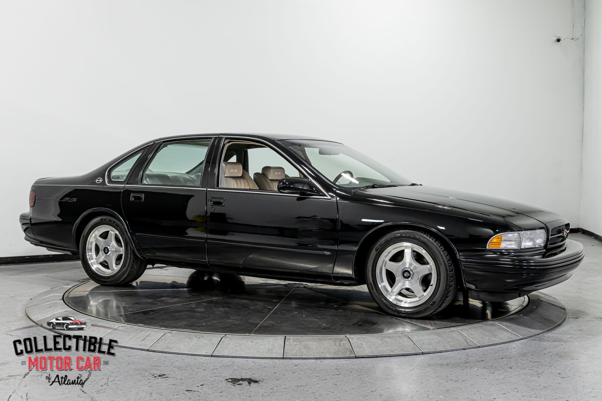 Used 1996 Chevrolet Impala SS RWD image 24