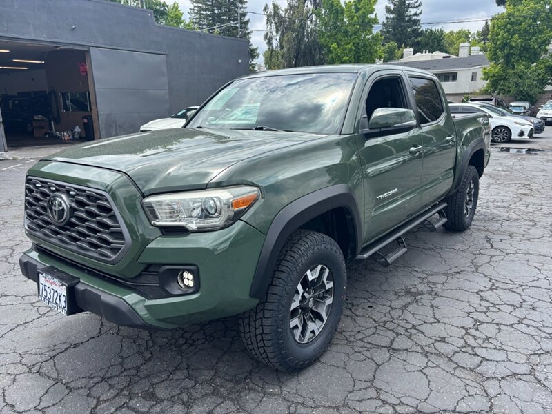 Used 2021 Toyota Tacoma TRD Off-Road AWD/4WD image 9
