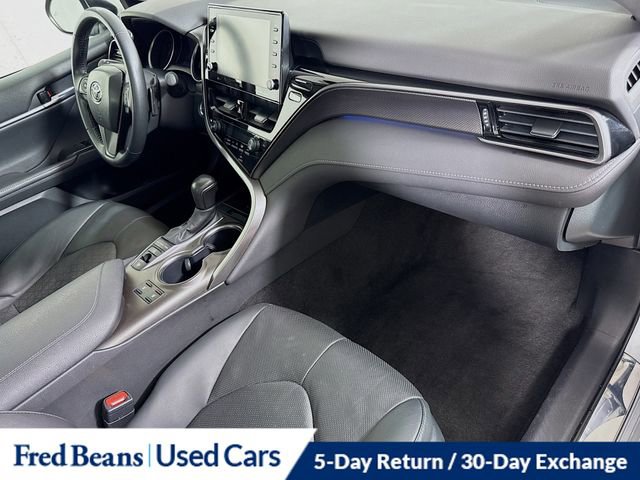 Used 2024 Toyota Camry XSE w/ Navigation Package image 32