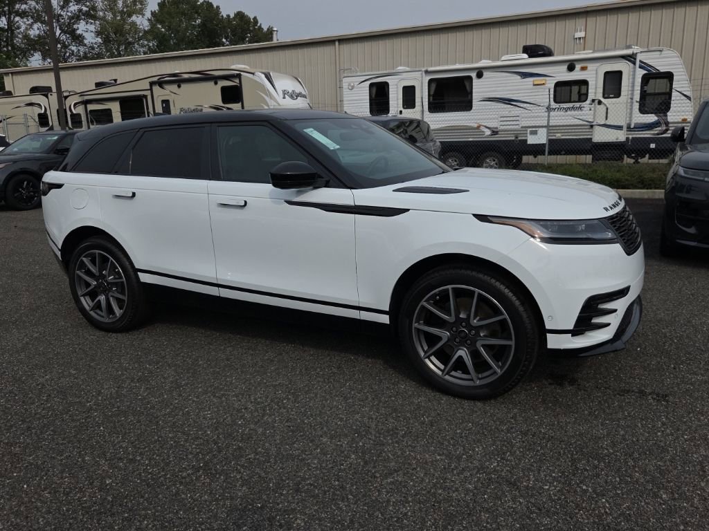 New 2026 Land Rover Range Rover Velar Dynamic SE image 8