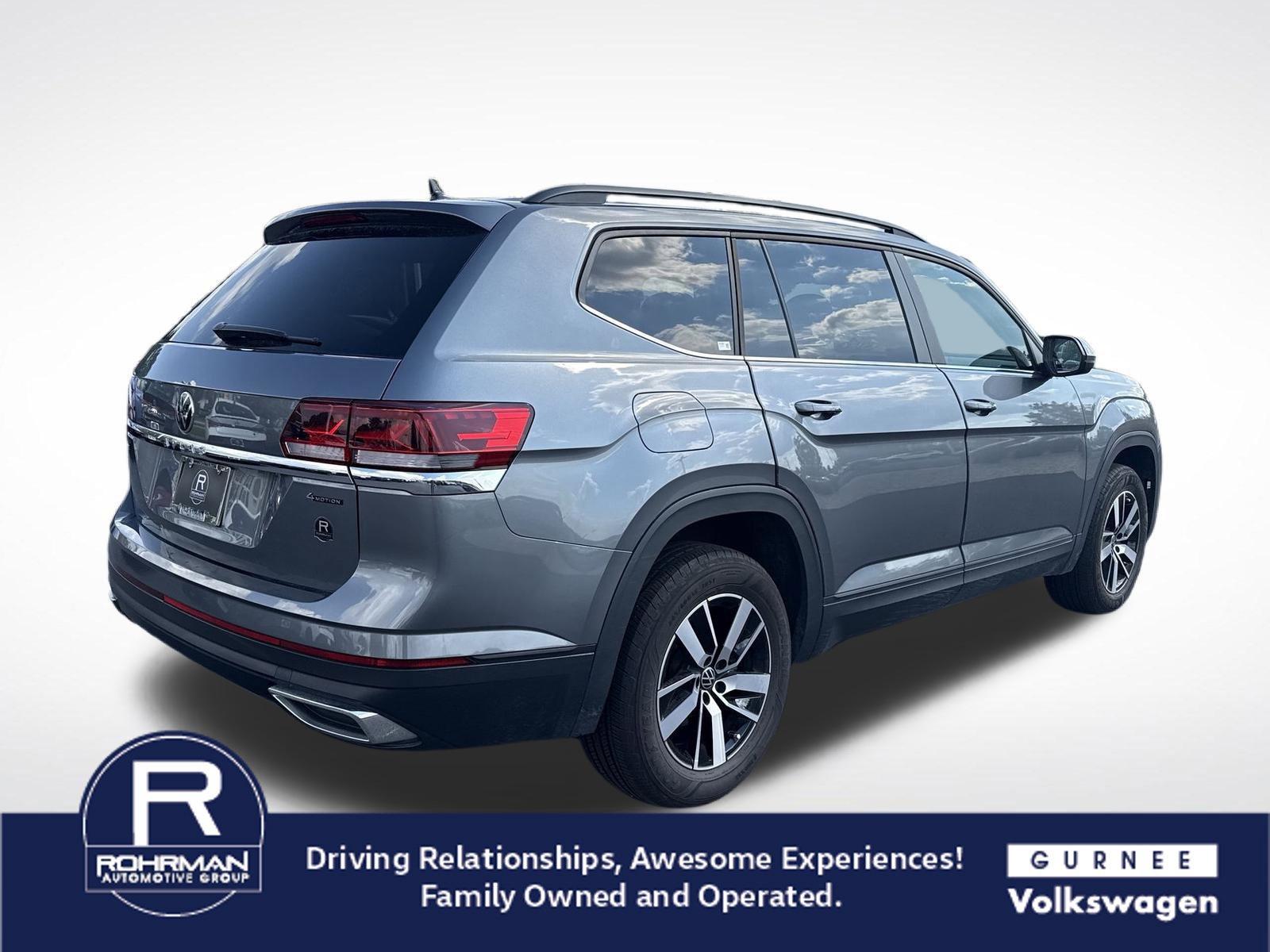 Used 2023 Volkswagen Atlas SE AWD/4WD image 11
