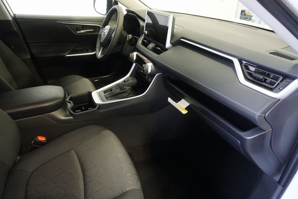 New 2025 Toyota RAV4 XLE image 26