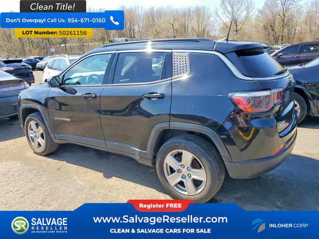 Used 2022 Jeep Compass Latitude w/ Sun and Sound Group AWD/4WD image 3