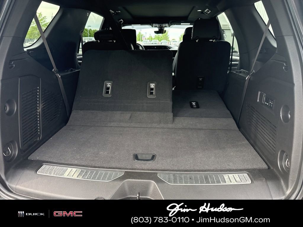 Used 2021 GMC Yukon Denali w/ Denali Premium Package image 7