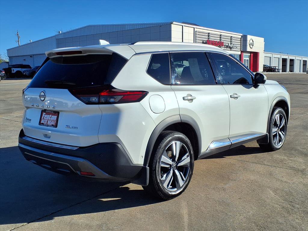 Certified 2022 Nissan Rogue SL w/ SL Premium Package image 2