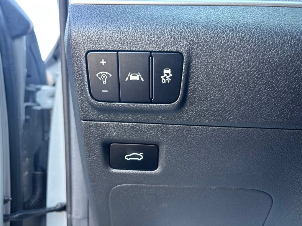 Used 2023 Kia K5 GT-Line AWD/4WD image 37