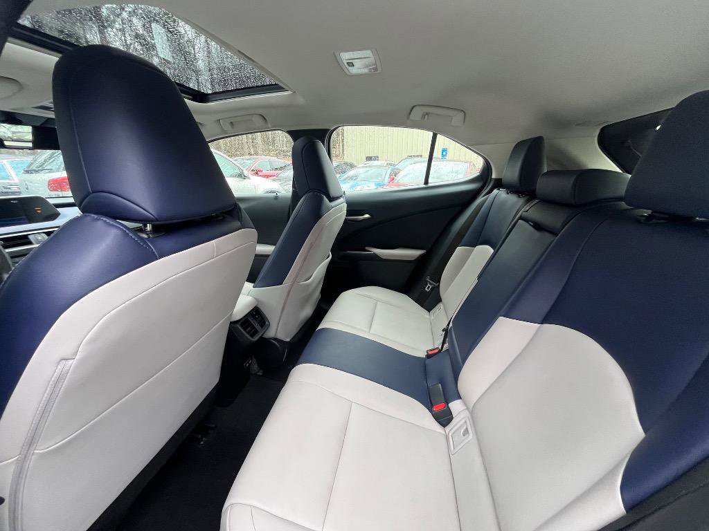 Used 2021 Lexus UX 200 w/ Premium Package image 41