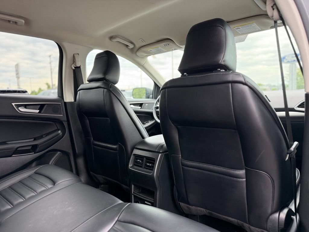 Certified 2024 Ford Edge SEL w/ Convenience Package AWD/4WD image 15