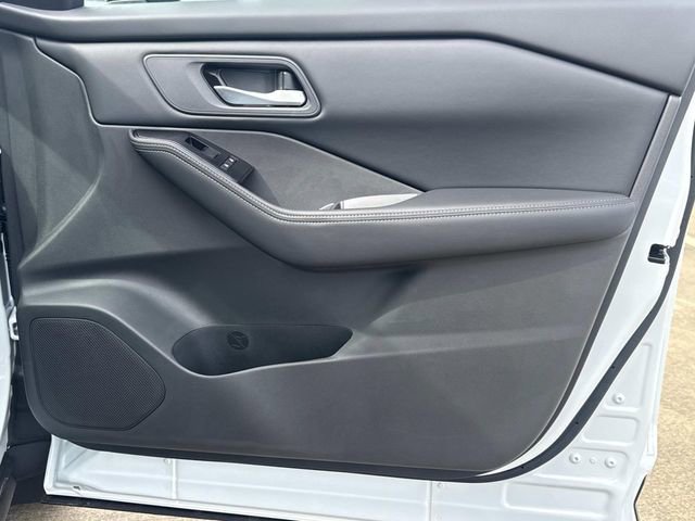 New 2026 Nissan Rogue SV FWD image 15