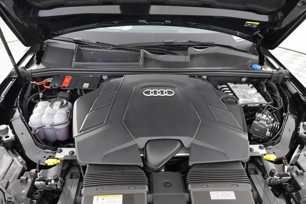 New 2026 Audi Q7 3.0T Premium Plus AWD/4WD image 9