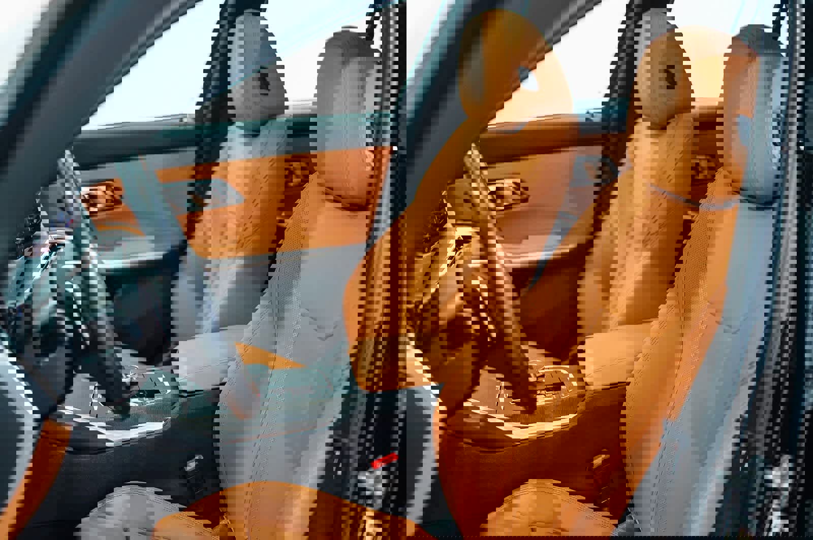 Used 2023 BMW 330i Sedan w/ Driving Assistance Package image 18