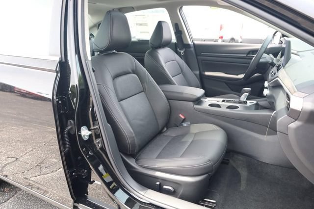 New 2026 Nissan Altima 2.5 SV w/ SV Premium Package FWD image 23