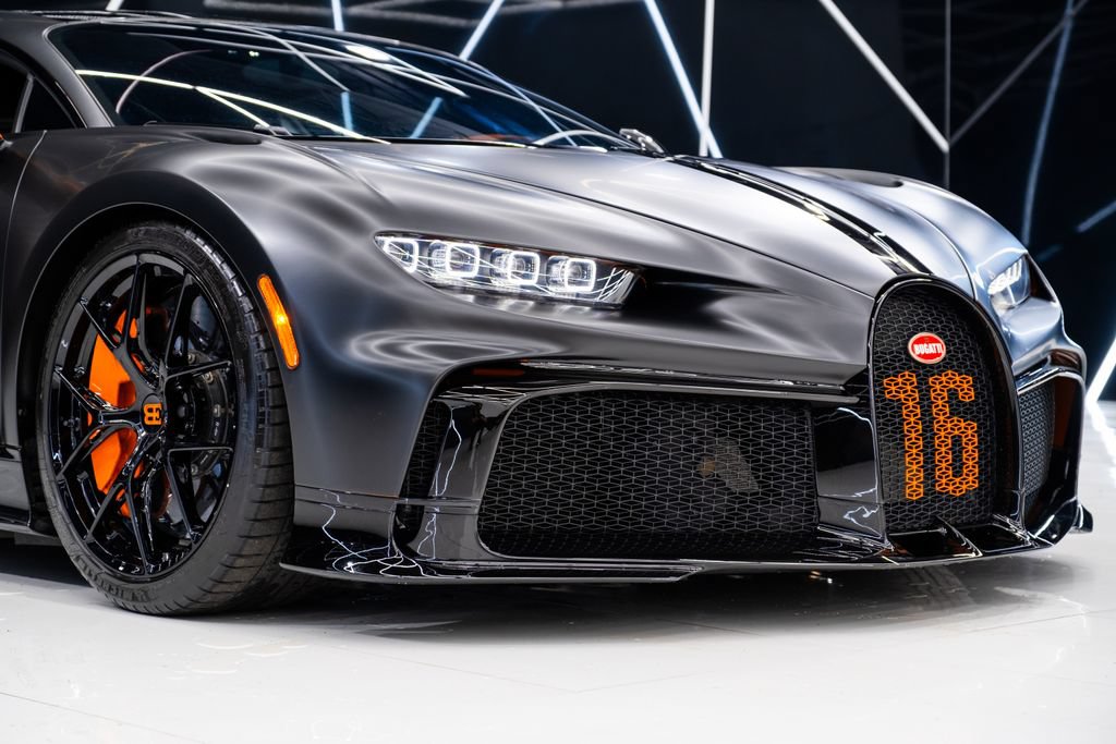 Used 2023 Bugatti Chiron Pur Sport AWD/4WD image 5