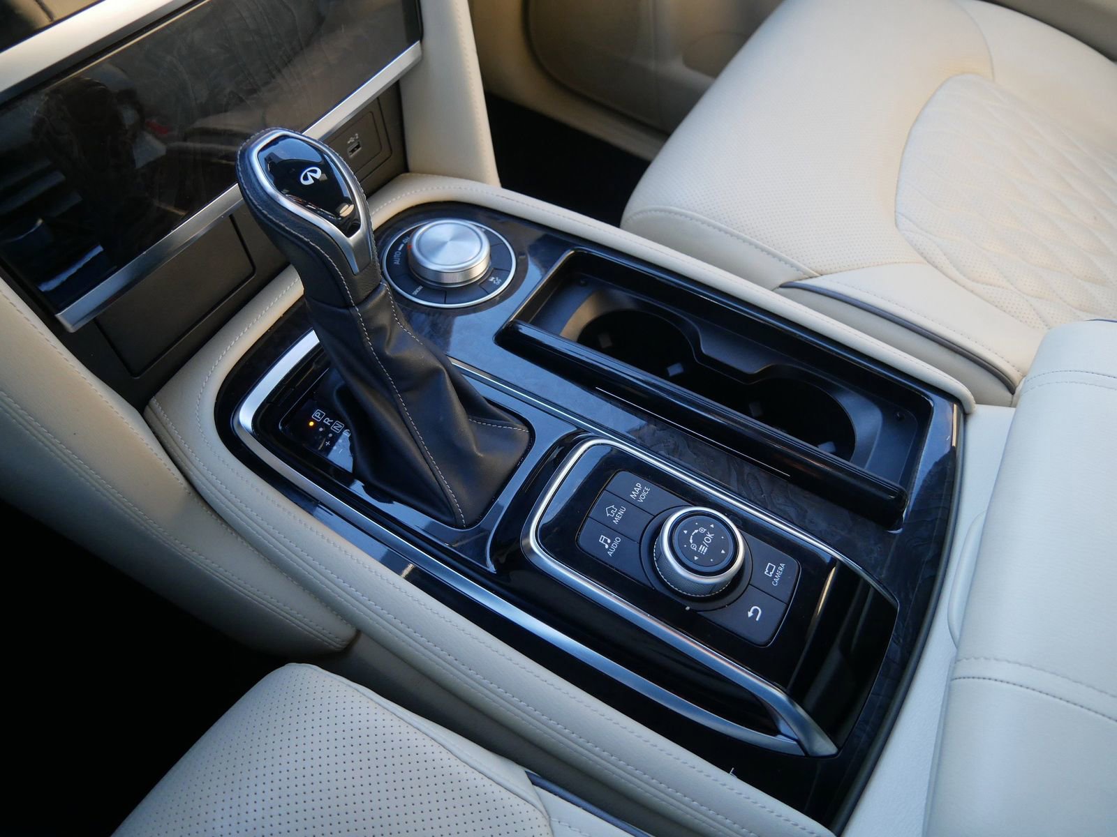 Used 2022 INFINITI QX80 Sensory w/ Cargo Package image 20