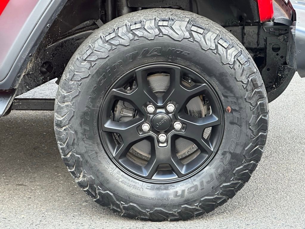 Used 2018 Jeep Wrangler Unlimited Rubicon w/ Steel Bumper Group image 32