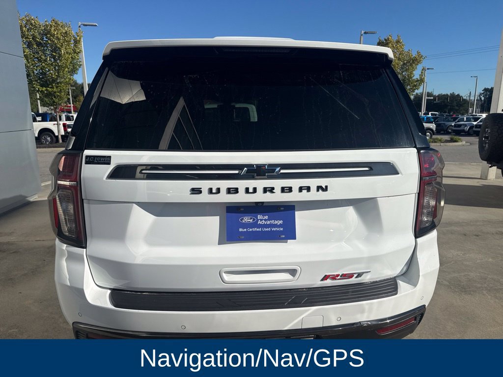 Used 2022 Chevrolet Suburban RST w/ Luxury Package AWD/4WD image 5