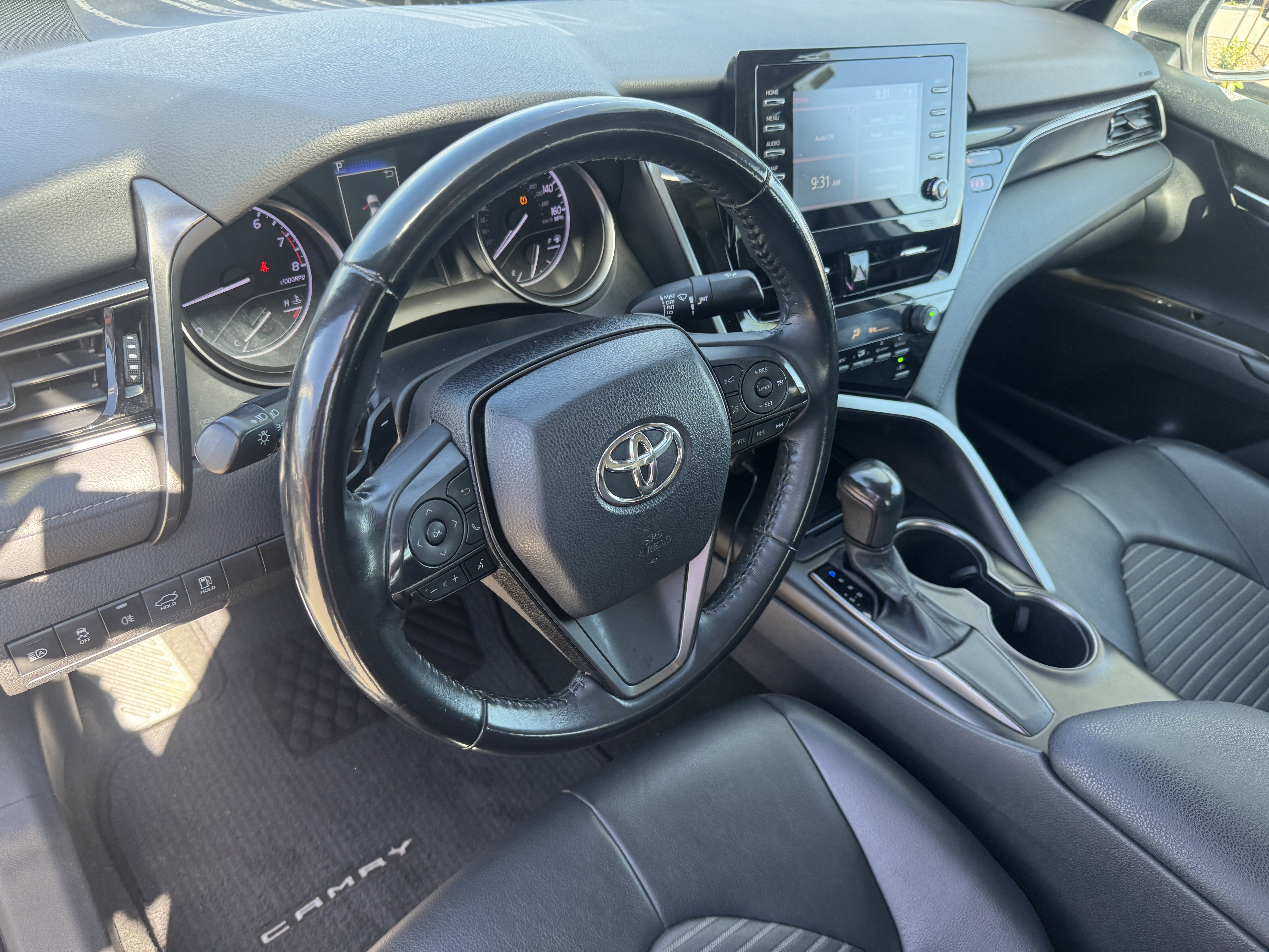 Used 2021 Toyota Camry SE FWD image 21