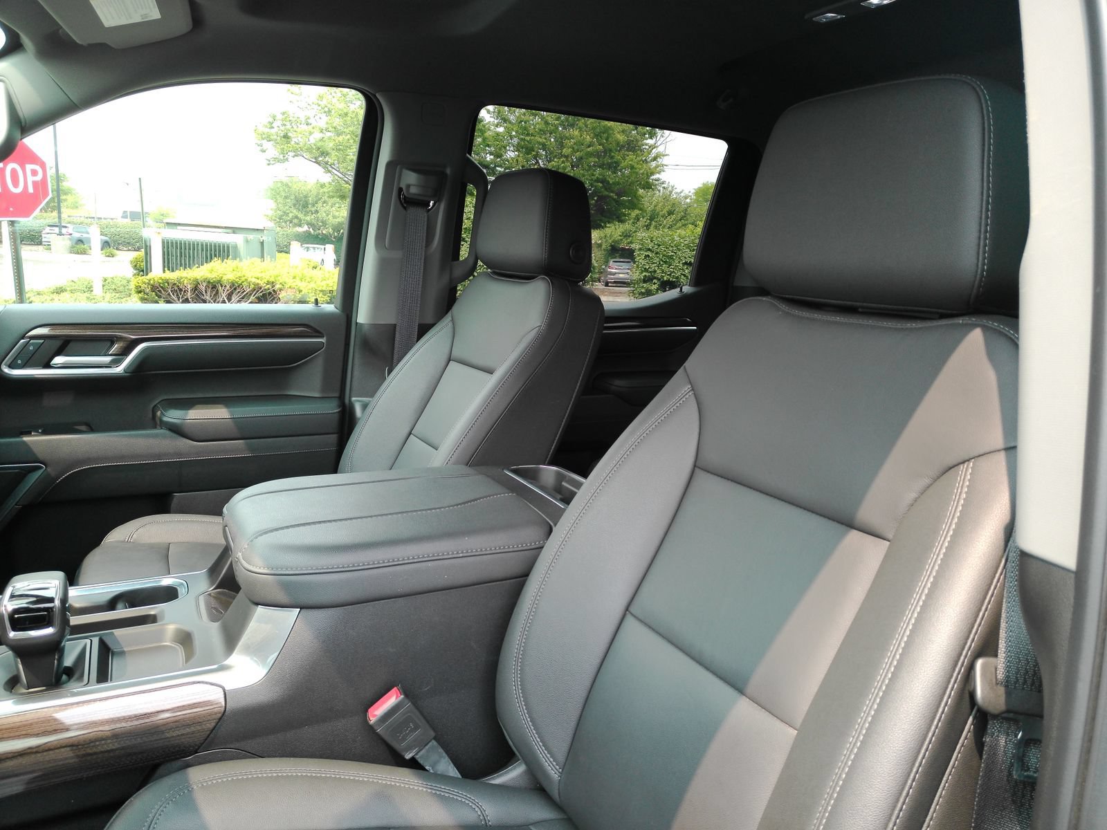Certified 2024 Chevrolet Silverado 1500 RST w/ Convenience Package II AWD/4WD image 11